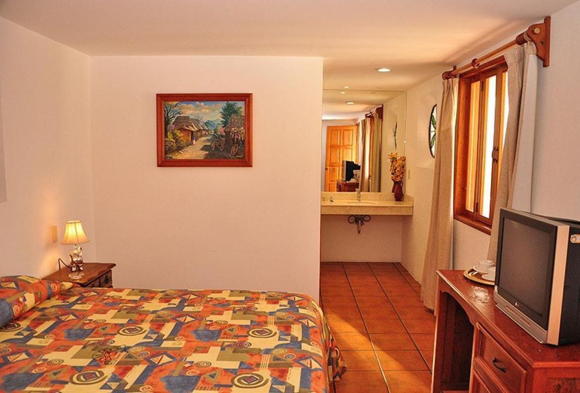 Mirador Del Lago Patzcuaro Room photo