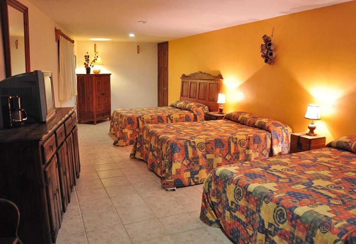 Mirador Del Lago Patzcuaro Room photo